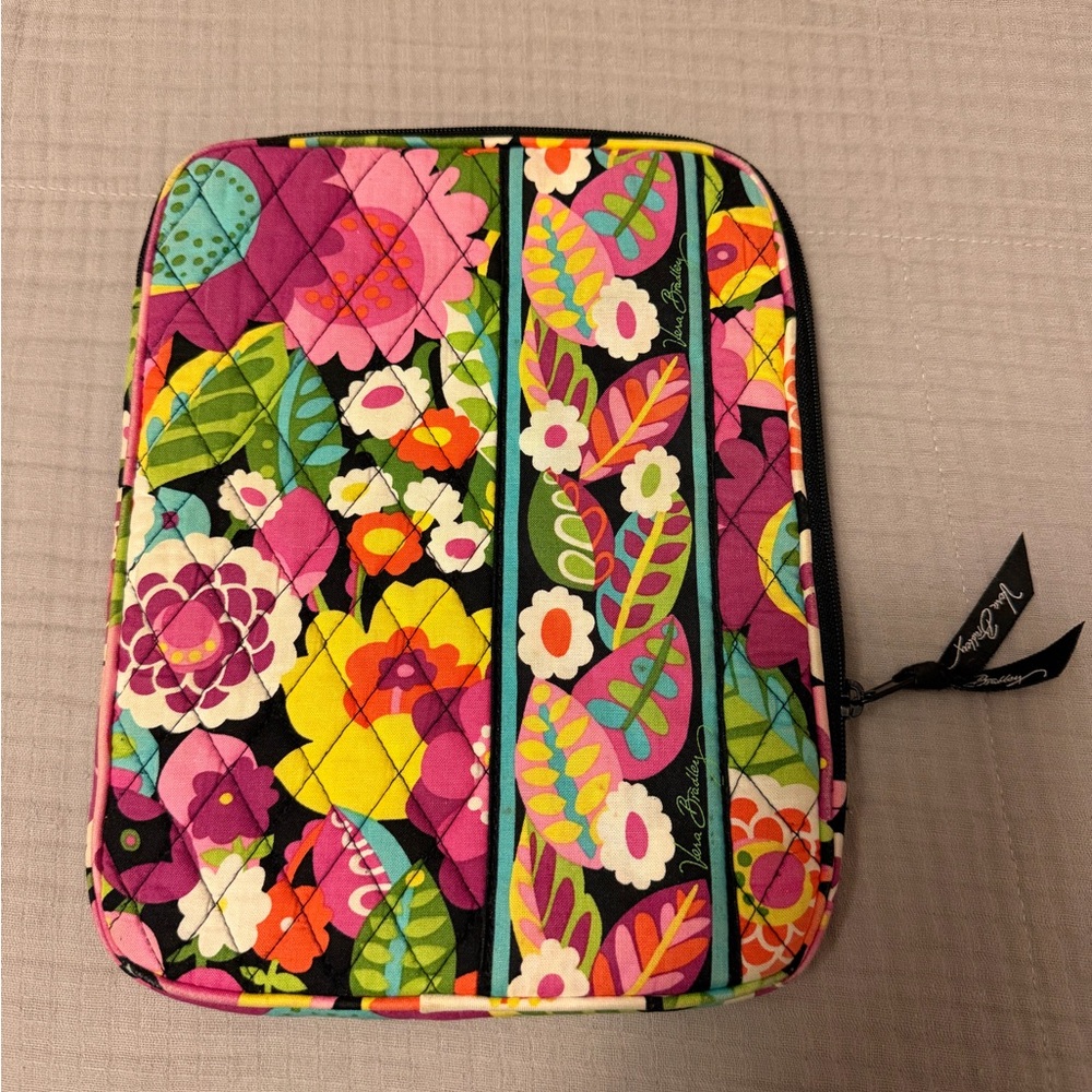 Vera Bradley Multicolor Floral Quilted Sleeve